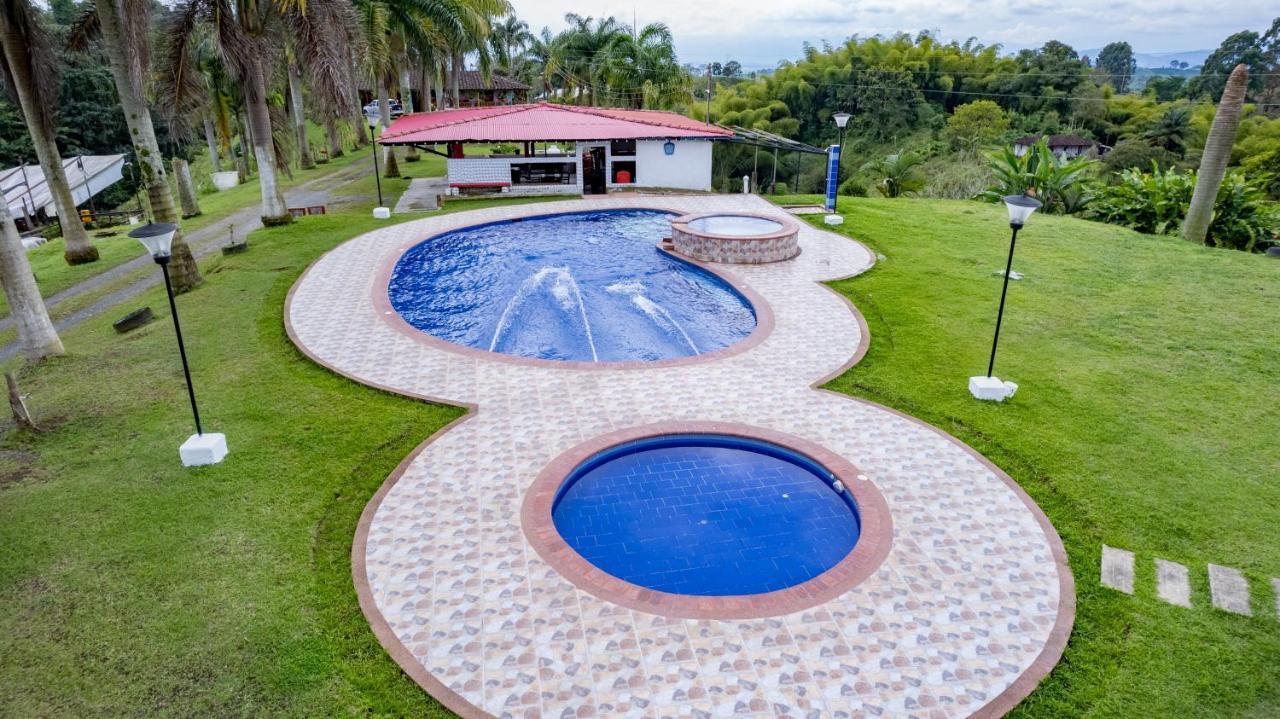 Hotel Rancho Chihuahua Filandia Exterior foto