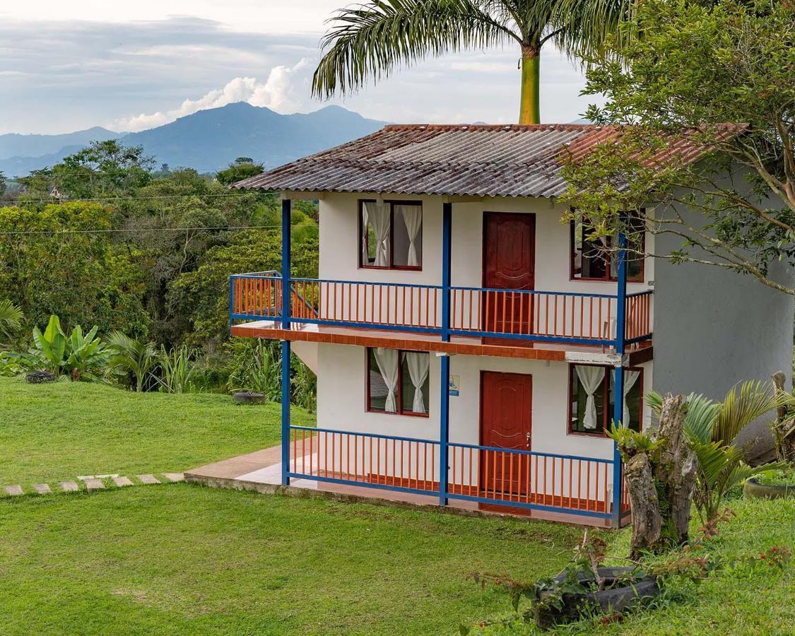 Hotel Rancho Chihuahua Filandia Exterior foto