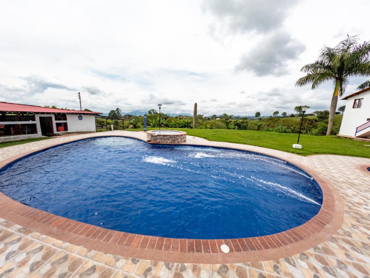 Hotel Rancho Chihuahua Filandia Exterior foto