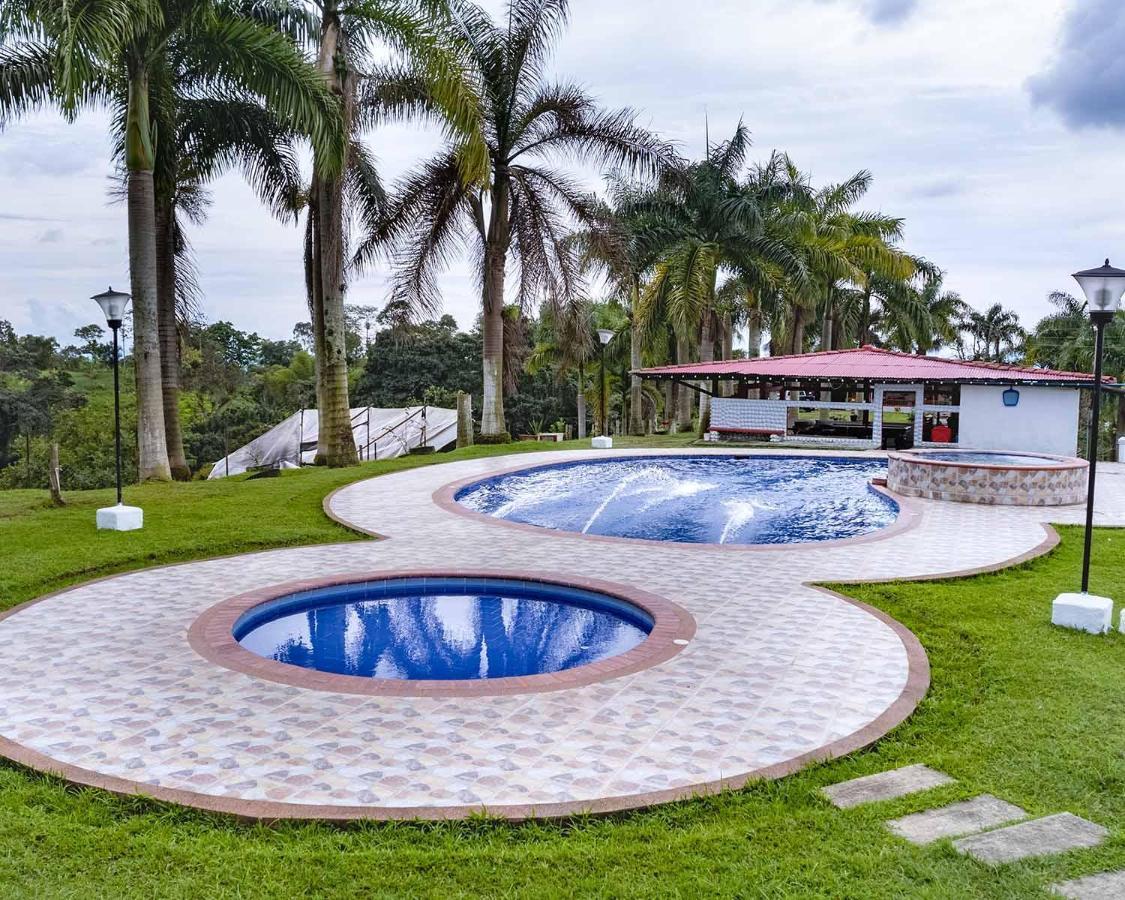 Hotel Rancho Chihuahua Filandia Exterior foto
